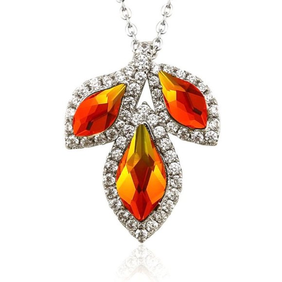 Jewelry - Gorgeous Tri-leaf Swarovski Necklace